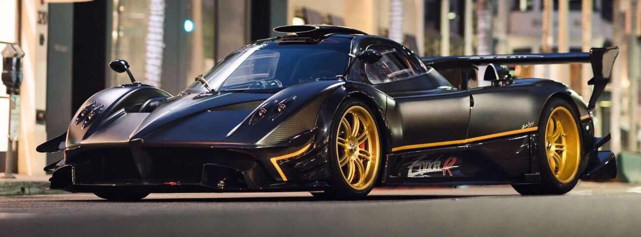  foto de auto zonda 